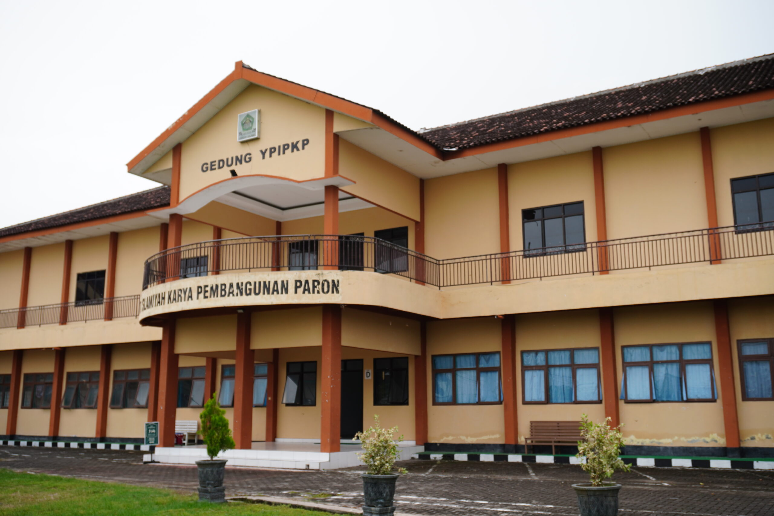 Melesat! STIT Islamiyah KP Paron Ngawi Raih KOPERTAIS Wilayah IV Award 2026 atas Kiprah Tri Dharma Internasional